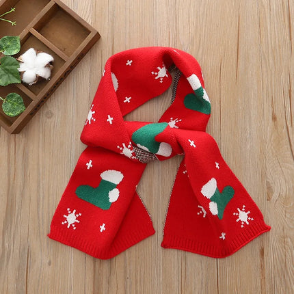 Xmas Scarf with Deer and Tree Pattern for Winter – image 3