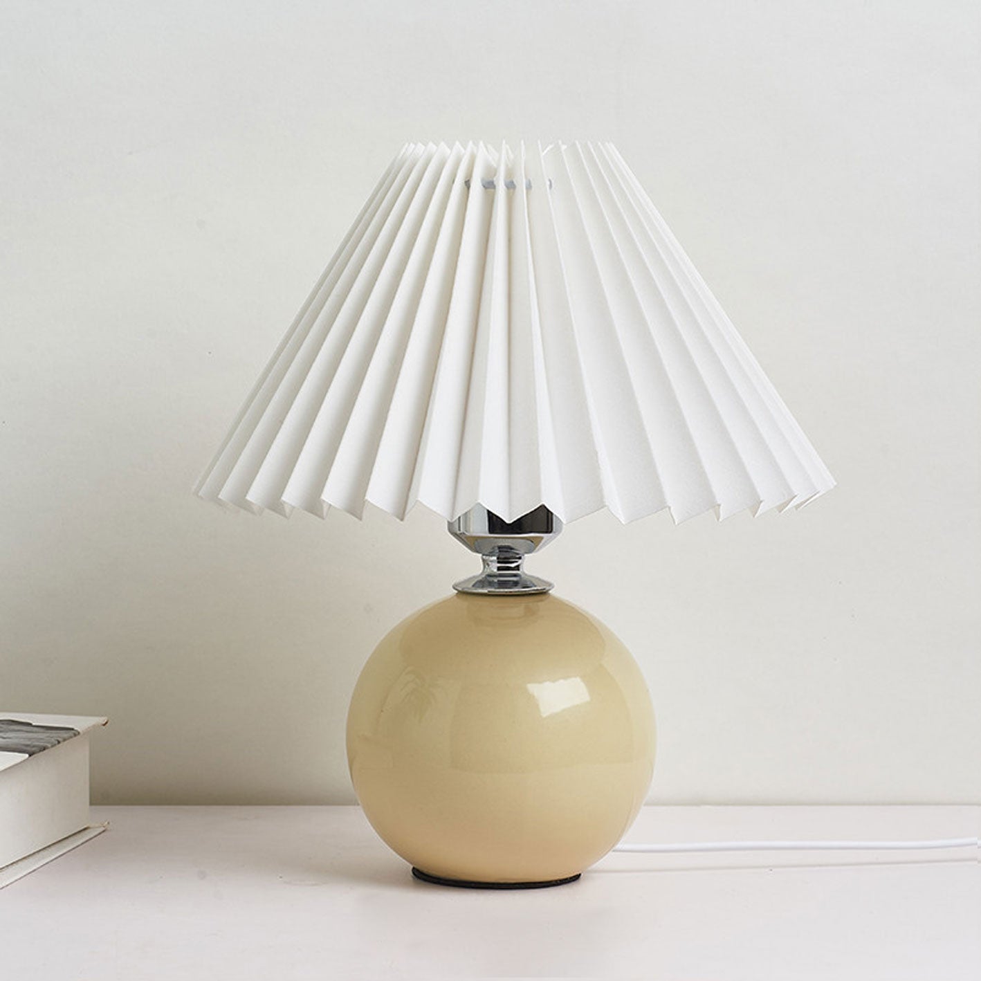 Ceramica | Elegant Minimalist Pleated Table Lamp Design 24