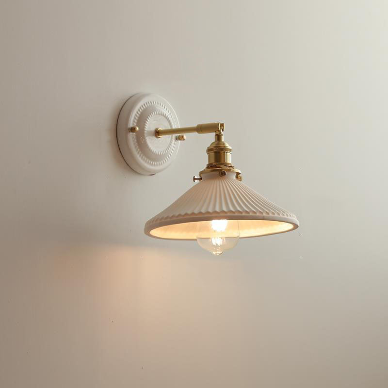 Ceramica | Elegant Vintage Ceramic Brass Wall Sconce Light Fixture 0
