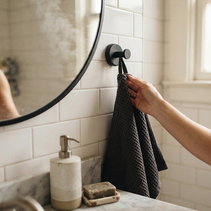 Suction Cup Hooks and Wall Hooks for Bathroom and Kitchen, Twist Lock Shower Hooks for Glass