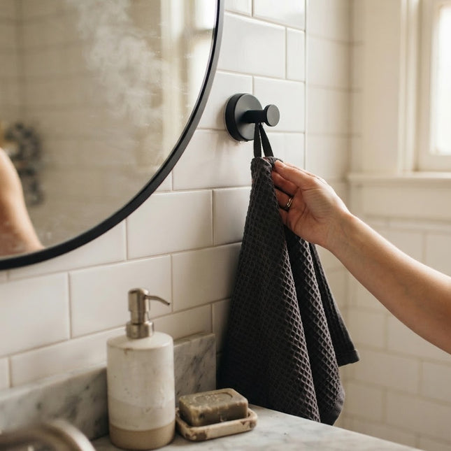 Suction Cup Hooks and Wall Hooks for Bathroom and Kitchen, Twist Lock Shower Hooks for Glass