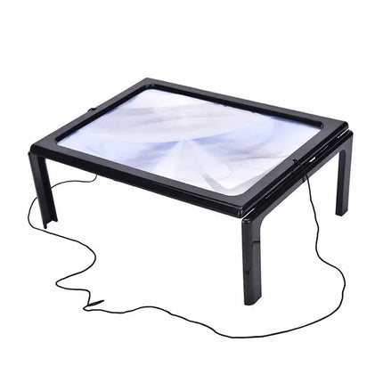 Magnifying Glass with Light – image 5