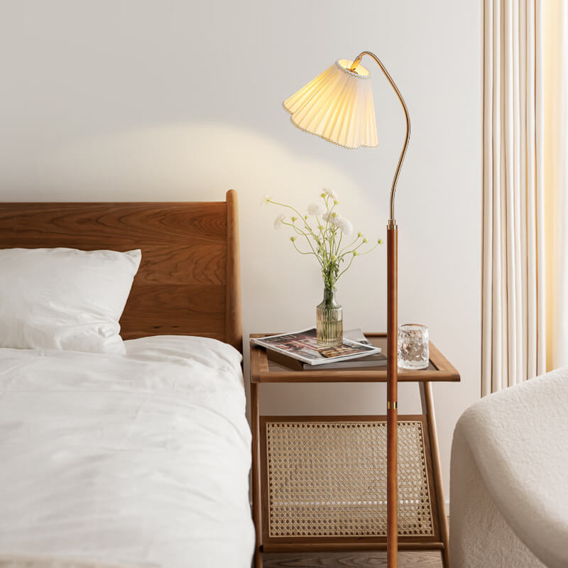 Floralis | Elegant Vintage Wooden Industrial Floor Lamp 7