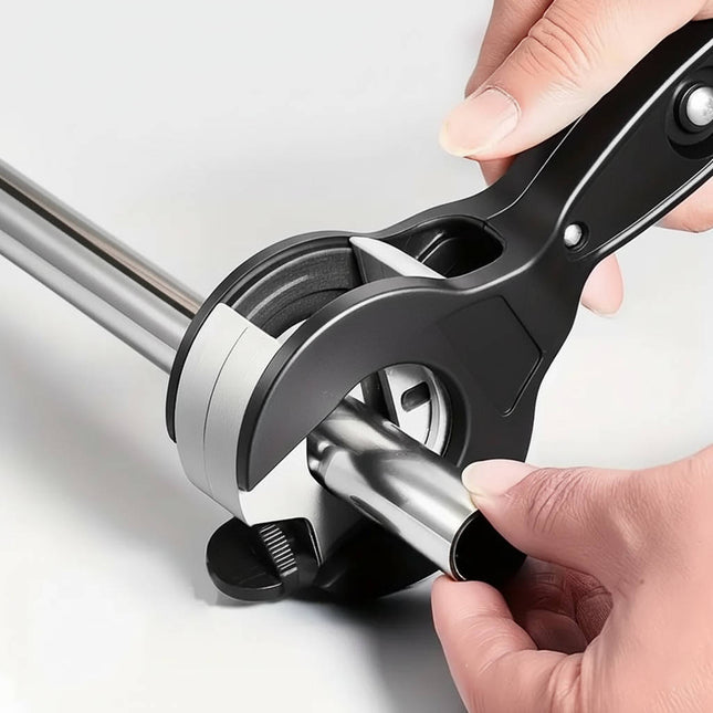 PVC Pipe Cutter, Copper Pipe Cutter with Ratchet, Metal Tube Cutter for Stainless Steel, Plumbing Tool for Tight Corners