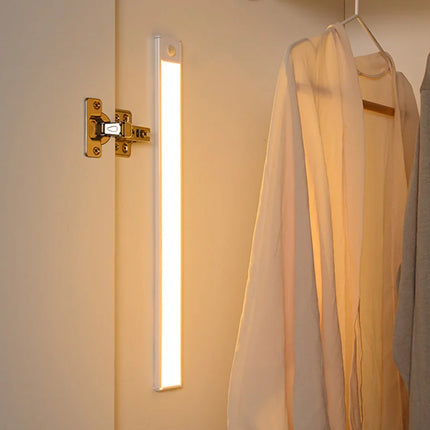 Slim Magnetic LED Closet Light for Kitchen – image 9