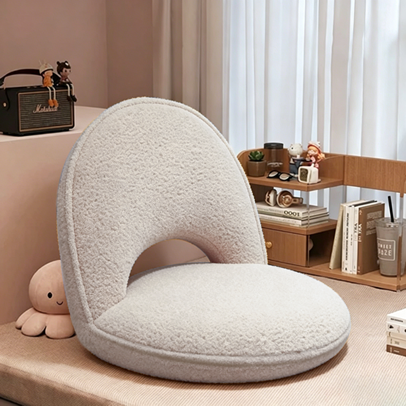 Lambswool Elegance | Stylish Minimalist Foldable Accent Chair 15
