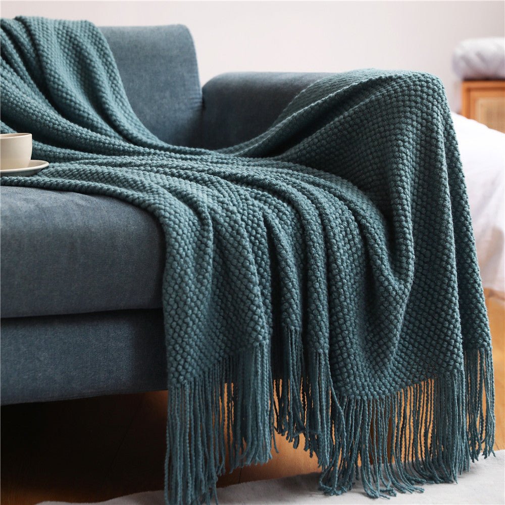 Nordic Collection | Chunky Knit Throw Blanket with Luxurious Softness | Cozy Design for Year-Round Comfort 0