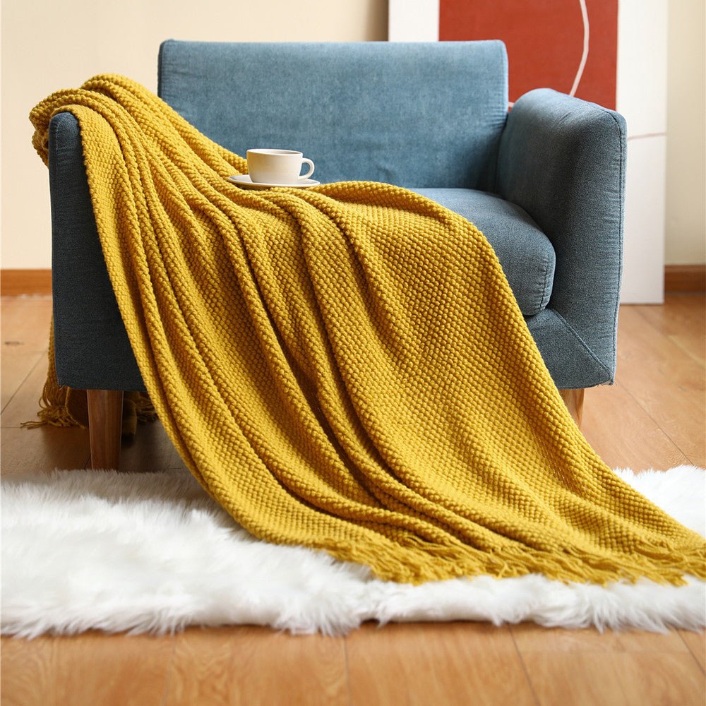 Nordic Collection | Chunky Knit Throw Blanket with Luxurious Softness | Cozy Design for Year-Round Comfort 7