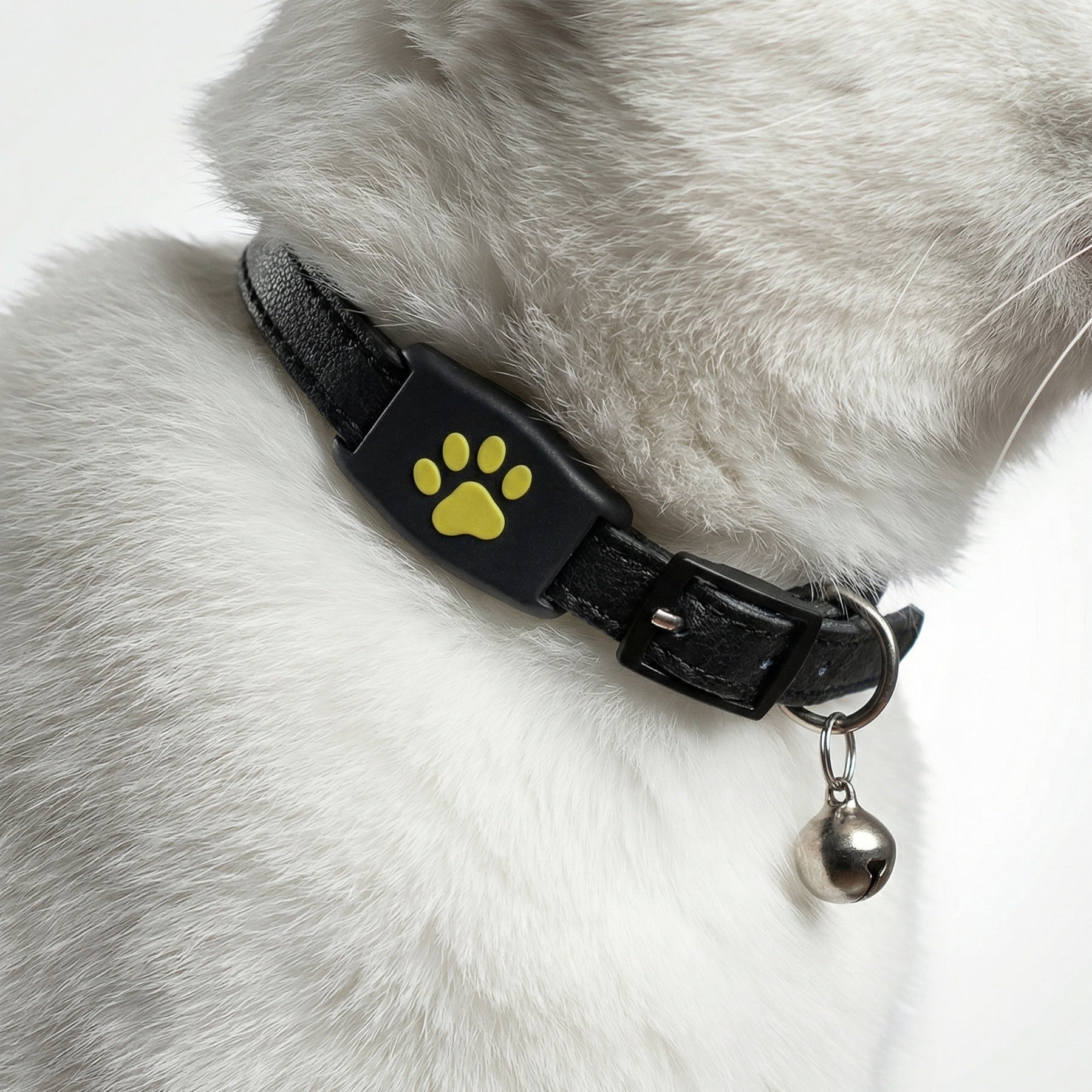 Pet Tracker | Compact Collar Tag with App Location & Long Battery Life | Lightweight Design for Everyday Use 0