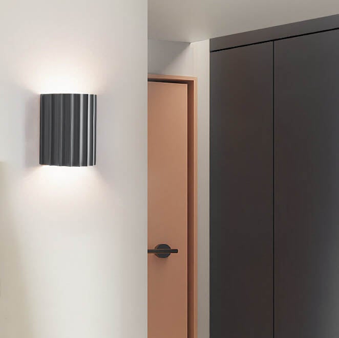 ResinGlow | Stylish Modern Striped Wall Sconce Lamp 4