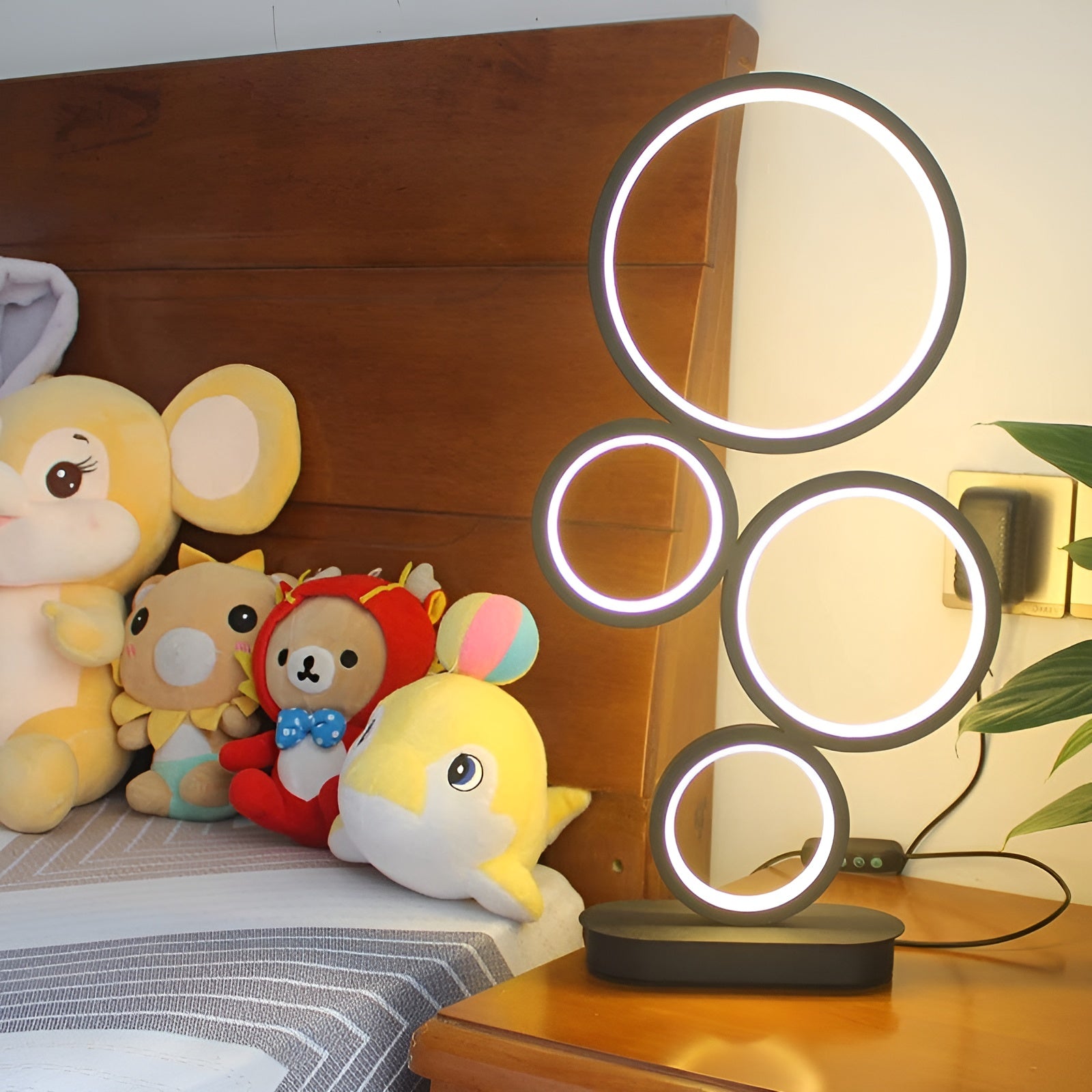 Rondora | Modern Ring Table Lamp with Stepless Dimming | Sculptural Design for Cozy Ambiance 4
