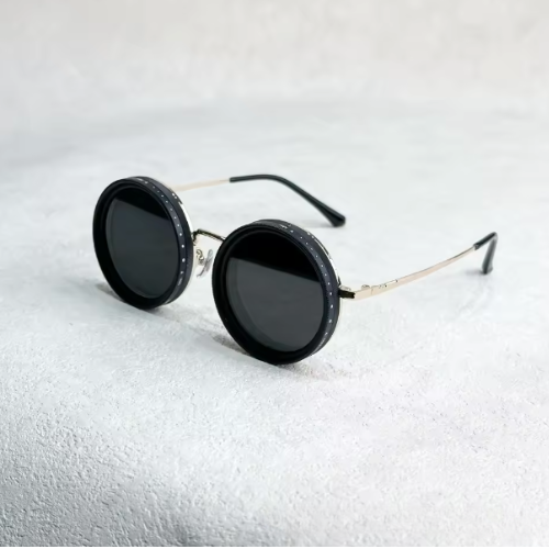 ShadowSunglasses | Stylish Sunglasses with UV400 Protection | Lightweight Frames for All-Day Comfort 7