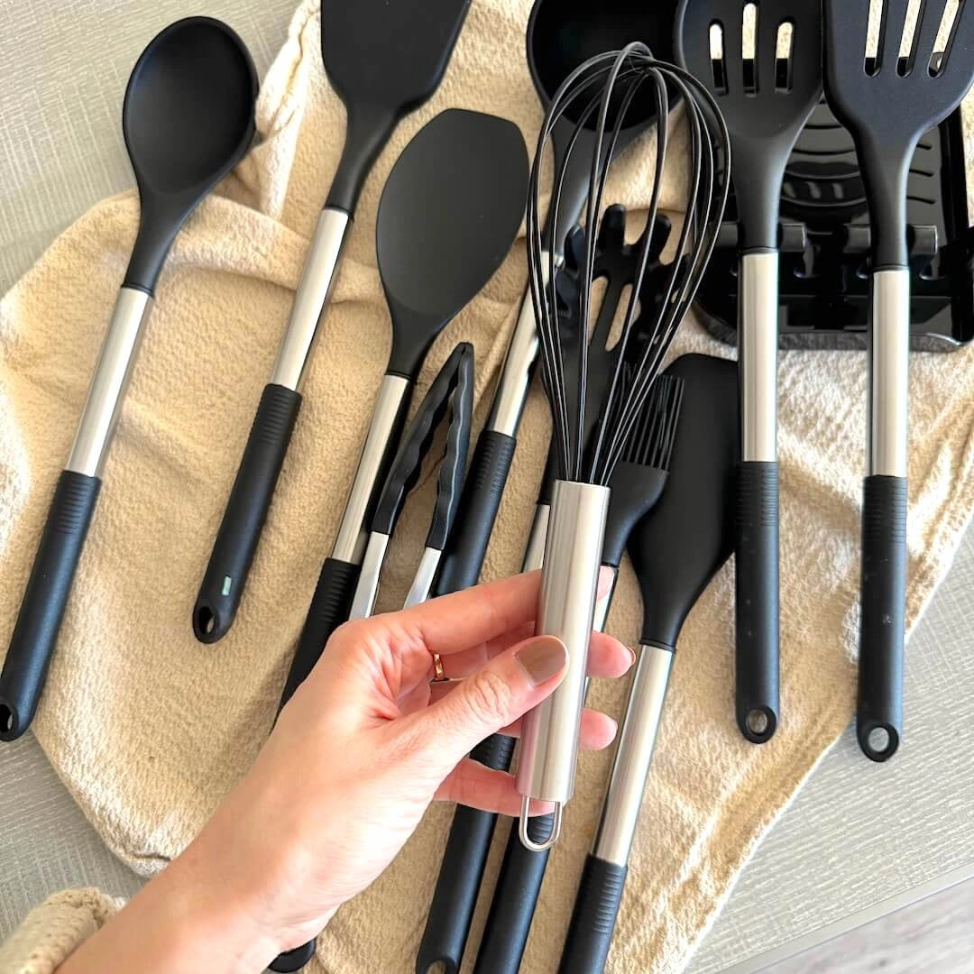 Versatile Kitchen Utensil Set | Heat-Resistant Silicone Tools with Storage Bucket for Safe Cooking 2