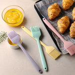 Versatile Silicone Spatula Set with Comfortable Grip | Essential Tools for Baking 3