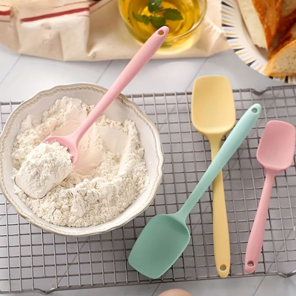 Versatile Silicone Spatula Set with Comfortable Grip | Essential Tools for Baking 7