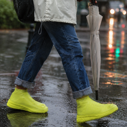 Shoe Covers for Rain and Snow, Reusable Silicone Shoe Covers Waterproof, Non Slip Foldable Waterproof Overshoes