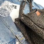 WildElegance | Stylish Leopard Print Handbag with Spacious Storage | Chic Design for Everyday Use 4