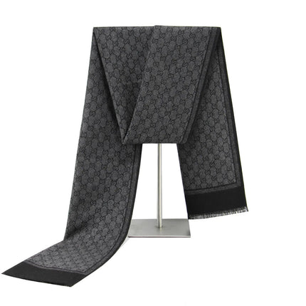 Winter Scarves, Luxury Scarf with Letter Print and Fringe – image 7