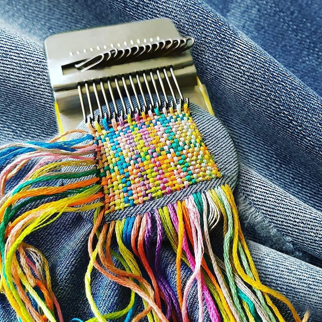 Weaving Tool Set for Visible Mending and Patchwork, Portable Darning Loom Kit with Crochet Needle, Sewing Needle and Guide