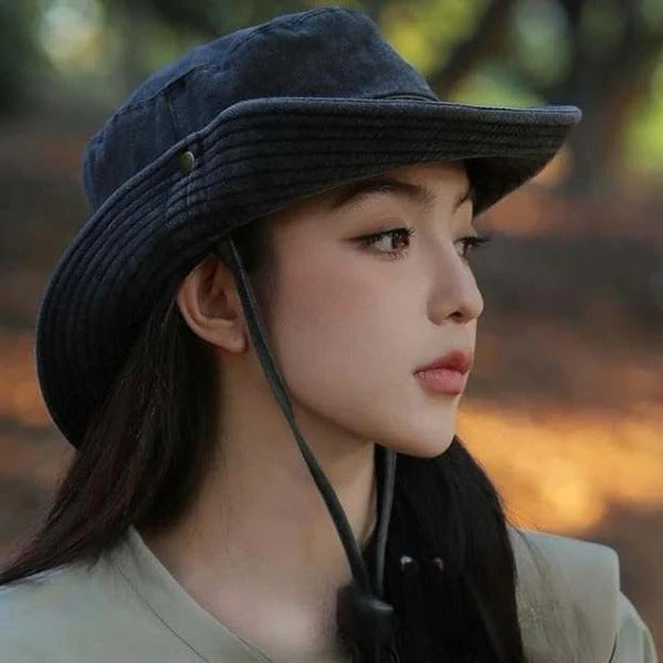 Sun Hat for Men and Women, Wide Brim Hat with Chin Strap and Mesh Vents