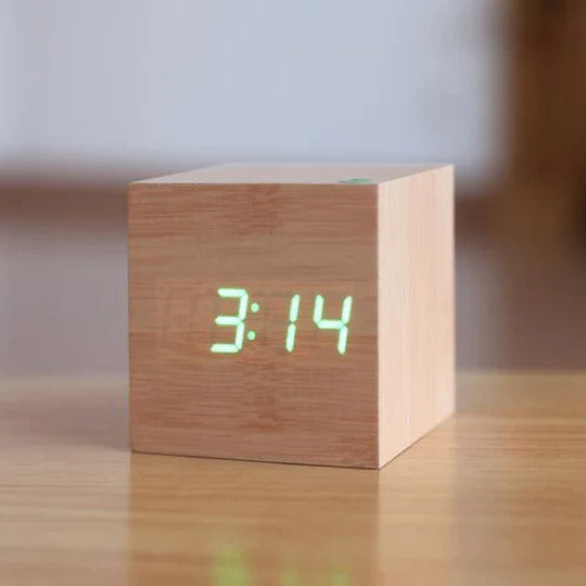 Tuzwa Digital Wood-Style LED Clock – Compact Cube Desk Clock with Hidden Illuminated Display, Cable or Battery Power & 4 Color Options