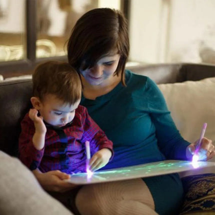 LED Light Drawing Pad for Kids, Light Up Drawing Board for Tracing