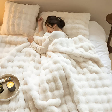 Soft Blanket for Bed and Couch, Lightweight Plush Blanket for Travel – image 9