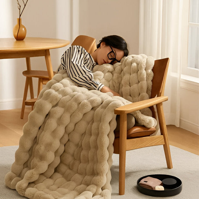 Soft Blanket for Bed and Couch, Cozy Blanket for All Season, Lightweight Plush Blanket for Travel, 39 x 63 Inch
