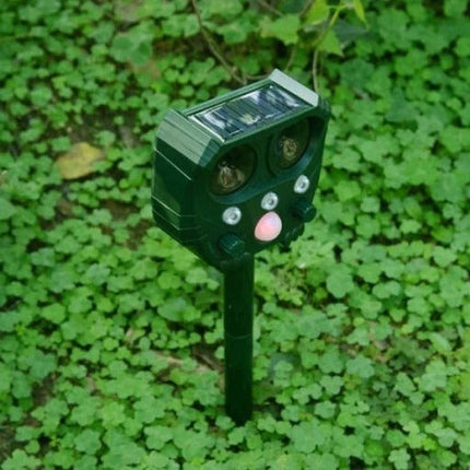 Snake Repellent for Yard, Ultrasonic Pest Repeller with Motion Sensor, Solar Garden Snake Repellent Stake, 30 ft Range
