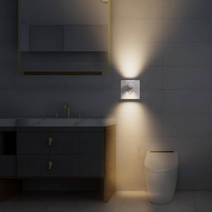 Wall Socket Light, Plug In LED Night Light with Automatic Dusk to Dawn Sensor, 200 Lumen Soft White 3000K Outlet Lamp